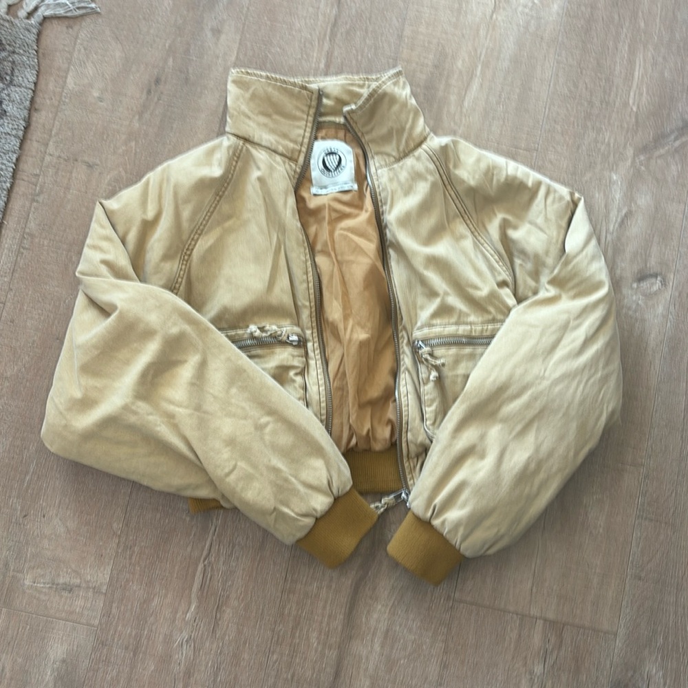 Urban outfitters beige cropped jacket